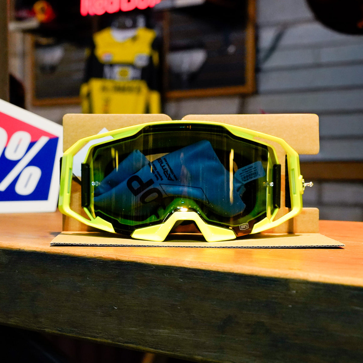 ARMATIC Goggle Neon Yellow - Mirror True Gold Lens